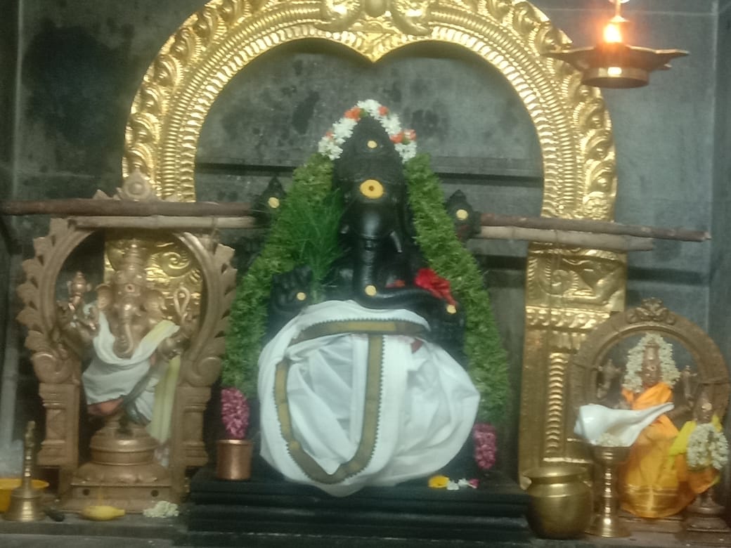 கழிஞ்சூர் ஸ்ரீ செல்வ விநாயகர் சர்வ அலங்காரத்தில் பக்தர்களுக்கு அருள் பாலிப்பு!