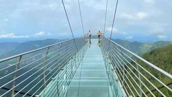 பயணம் செய்யத் தூண்டும் இந்தியாவின் ஸ்கை வாக் (Sky Walk) பாலங்கள்!
