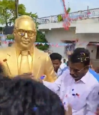 அம்பேத்கர் திருஉருவச் சிலையை விசிக தலைவர் திருமாவளவன் திறந்துவைத்தார்