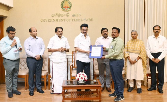 தமிழ்நாடு அரசுப் பணியாளர் தேர்வாணையம் மூலம் தேர்வு செய்யப்பட்டவர்களுக்கு முதலமைச்சர் ஸ்டாலின் நேற்று பணி நியமன ஆணை