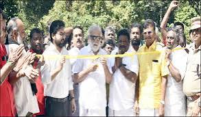 குமுளியில் புதிய பேருந்து நிலையத்தை அமைச்சர் ஐ.பெரியசாமி திறந்து வைத்தார்