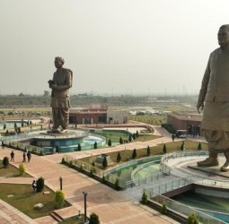 உபி, லக்னோவில் 65 ஏக்கரில் ரூ.230 கோடியில் தேசிய நினைவிடம்