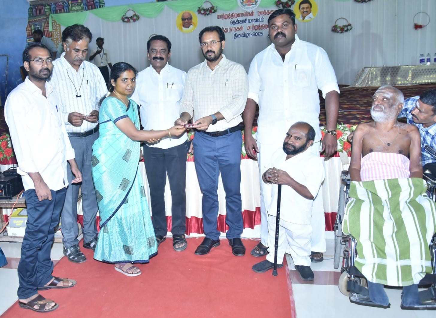 இசிஈ ஆண்கள் மேல்நிலைப்பள்ளியில் நேற்று நடந்த மாற்றுத்திறனாளிகள் தின விழா