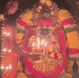 உக்கல் அருள்மிகு மடாவளம் ஸ்ரீ காமாட்சி அம்பாள் கோயிலில் மகா ஆரத்தி தரிசனம்:.....