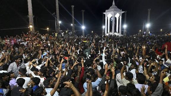 புதுச்சேரி புத்தாண்டு கொண்டாட்டம்: காவல் துறையின் ஏற்பாடுகள் எப்படி?