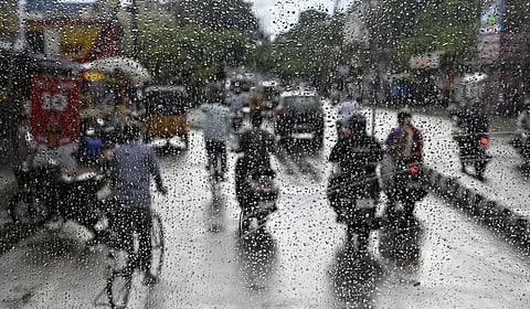 தமிழகத்தில் 6 நாட்கள் மிதமான மழை பெய்யும்