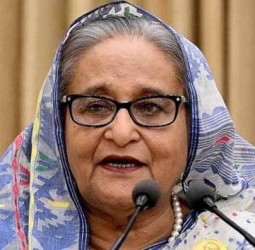 வங்கதேசத்தில் சிறுபான்மையினர் எரித்துக் கொல்லப்படும் அட்டூழியம்: ஷேக் ஹசீனா குற்றச்சாட்டு
