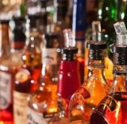 வெளிநாட்டவர்களுக்காக மதுக்கொள்கையை தளர்த்திய குஜராத் அரசு