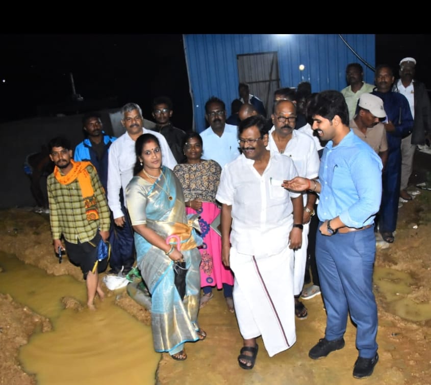 ஓஷா ஏரி பகுதியில் வெள்ள தடுப்பு பணிகளை அமைச்சர் நாசர், கலெக்டர் பிரதாப் ஆய்வு