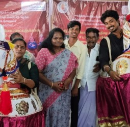 அழிந்து வரும் பொய்க்கால் குதிரை ஆட்டம் கலை