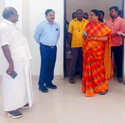 முதுகலை மாணவர்கள் விடுதியின் அடிப்படை வசதிகள் குறித்து அமைச்சர் கோவி. செழியன் நேற்று ஆய்வு