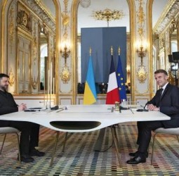 பிரான்ஸ் ஜனாதிபதியுடன் ஜெலன்ஸ்கி சந்திப்பு