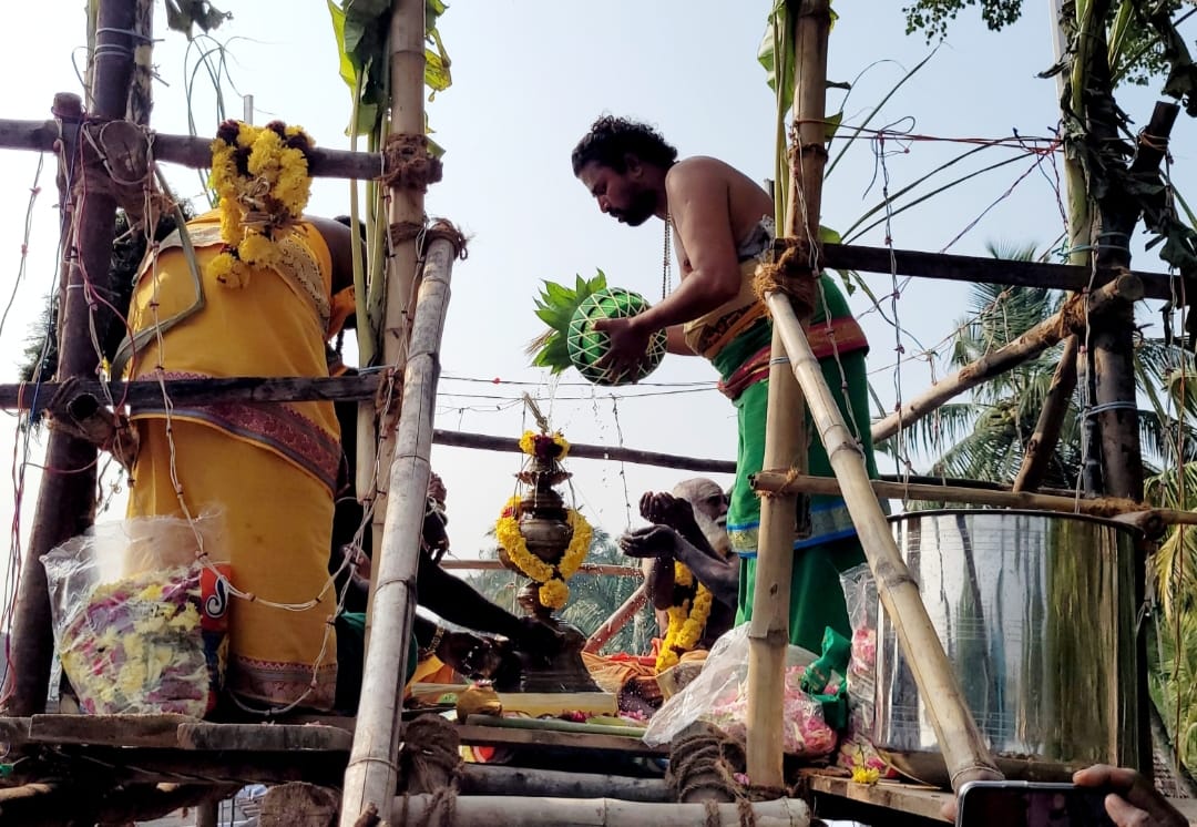 பெத்தநாயக்கனூர் மொண்டி மாகாளியம்மன் கோயிலில் மகா கும்பாபிஷேகம்