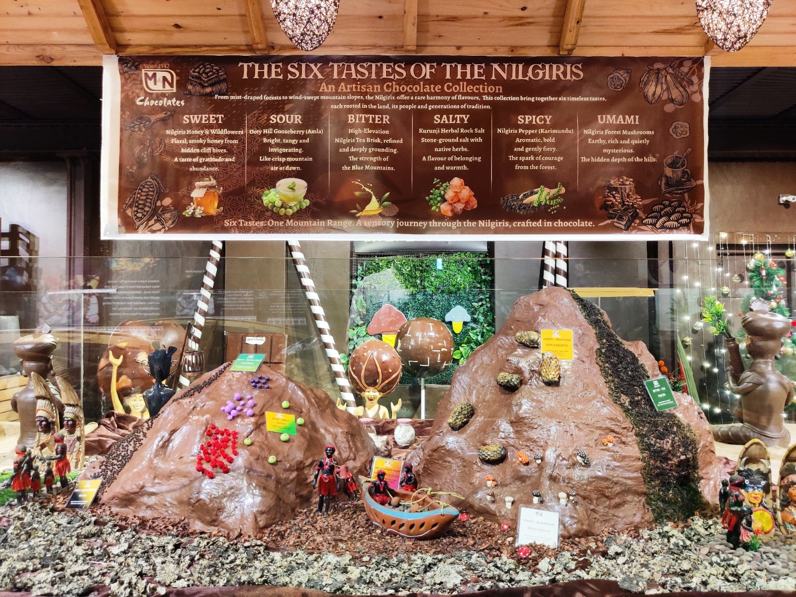 ஊட்டியில் கிறிஸ்துமஸ், புத்தாண்டை வரவேற்கும் விதமாக நடக்கும் சாக்லேட் திருவிழா