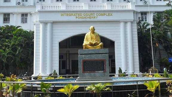 போலி மருந்து விவகாரம்: முக்கிய குற்றவாளி ராஜா புதுச்சேரி நீதிமன்றத்தில் சரண்