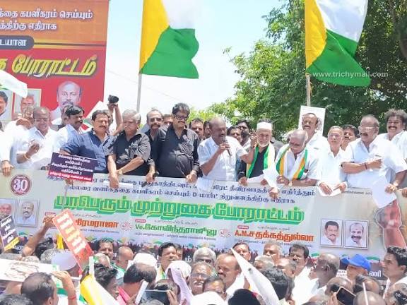 சில்லறை வணிகத்தை அழிக்கும் உற்பத்தியாளர்களை கண்டித்து விநியோகஸ்தர்கள் சென்னையில் ஆர்ப்பாட்டம்