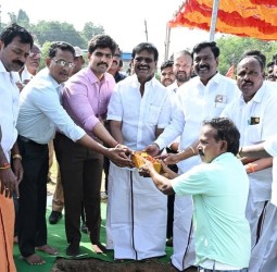 காக்களூர் ஊராட்சியில் முதலமைச்சரின் சிறிய விளையாட்டு அரங்கம்