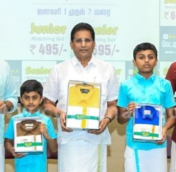 ராமராஜ் காட்டன் புதிய வேட்டி ரகங்களை அறிமுகம்