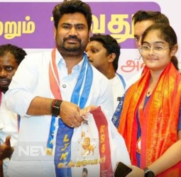 10,12ம் வகுப்பு பொதுத் தேர்வில் வெற்றி பெற்ற மாணவர்களுக்கு பரிசுகள், ஊக்கத் தொகை