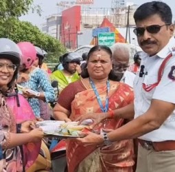 தலா 4 கிராம் வெள்ளி பரிசு