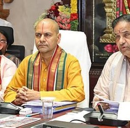 மும்பையில் ரூ.14 கோடியில் ஏழுமலையான் கோயில்: தேவஸ்தான கூட்டத்தில் தீர்மானம்