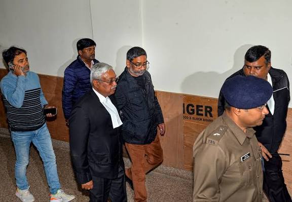 அமலாக்கத் துறை அழைப்பாணை விவகாரம்: ஜாா்க்கண்ட் முதல்வா் நீதிமன்றத்தில் ஆஜா்