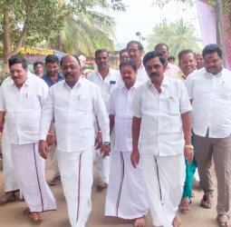 அருள்மிகு அண்ணாமலையார் ஆலயத்தில் மார்கழி மாத பிறப்பை முன்னிட்டு அண்ணாமலையார் மலை கிரிவலம்