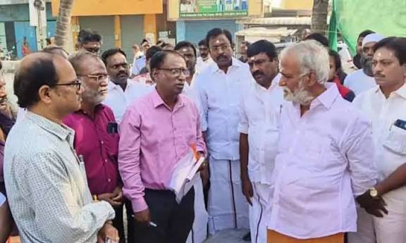 கைலாசநாதர் மற்றும் படவேட்டம்மன் கோயில் திருப்பணிகள்: அமைச்சர் சேகர்பாபு ஆய்வு