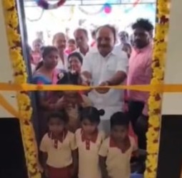 அப்பநாயக்கன்பாளையத்தில் புதுப்பிக்கப்பட்ட அங்கன்வாடி மையம்