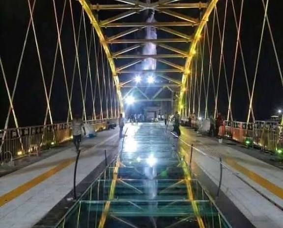 நினைவுகளின் பாலம்