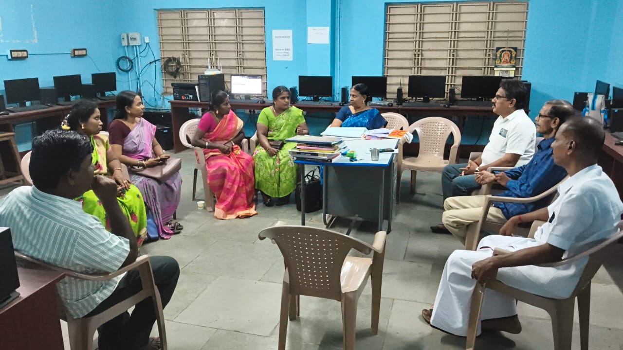 வலங்கைமான் அரசு ஆண்கள் மேல்நிலைப்பள்ளியில் மேலாண்மைக் குழு கூட்டம்