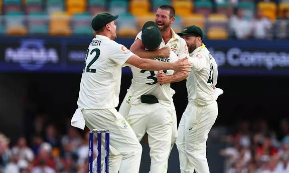 இங்கிலாந்துக்கு எதிரான 2-வது டெஸ்ட் போட்டி : ஆஸ்திரேலியா அபார வெற்றி