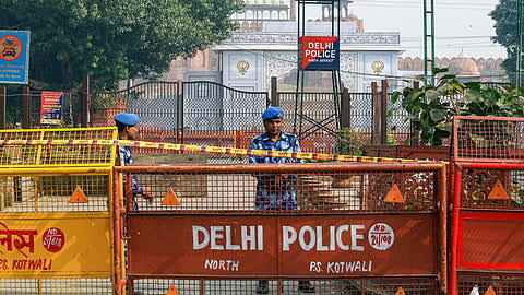 புத்தாண்டு கொண்டாட்ட முன்னெச்சரிக்கை: டெல்லியில் 285 பேர் கைது - ஆயுதங்கள், போதைப் பொருள் பறிமுதல்!