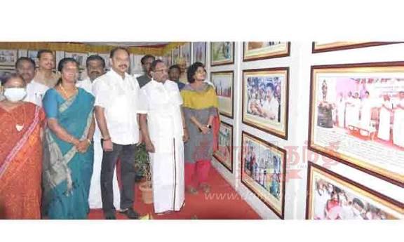 தேவகோட்டை ஒன்றியத்தில் தமிழ்நாடு அரசின் சாதனை விளக்க புகைப்படக் கண்காட்சி