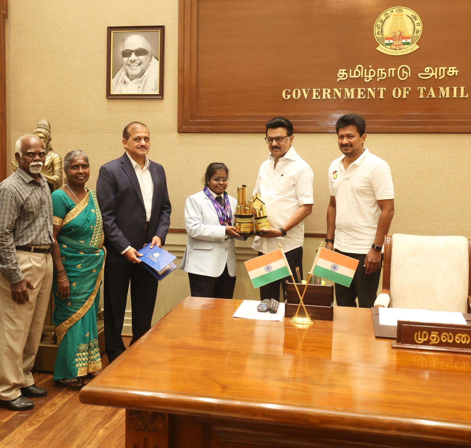 மாலத்தீவில் நடந்த உலக கேரம் போட்டி