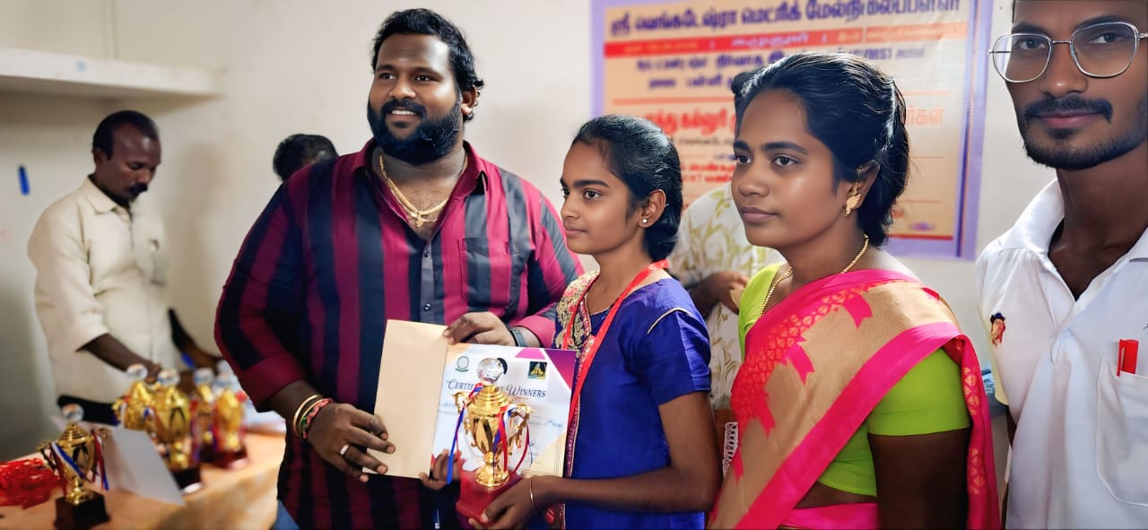 கழுதூர் ஸ்ரீ வெங்கடேஷ்வரா கல்லூரியில் ஓவிய போட்டி