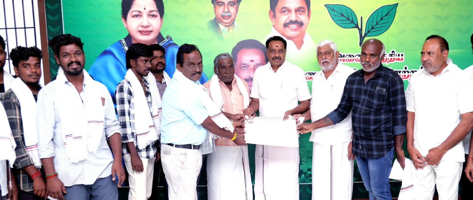 பல்லடத்தில் நேற்று நடந்த 'வெல்லும் தமிழ் பெண்கள்'