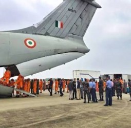 ஆபரேசன் சாகர்பந்து... இலங்கையில் சிக்கி தவித்த இந்திய பயணிகள் பாதுகாப்பாக மீட்பு