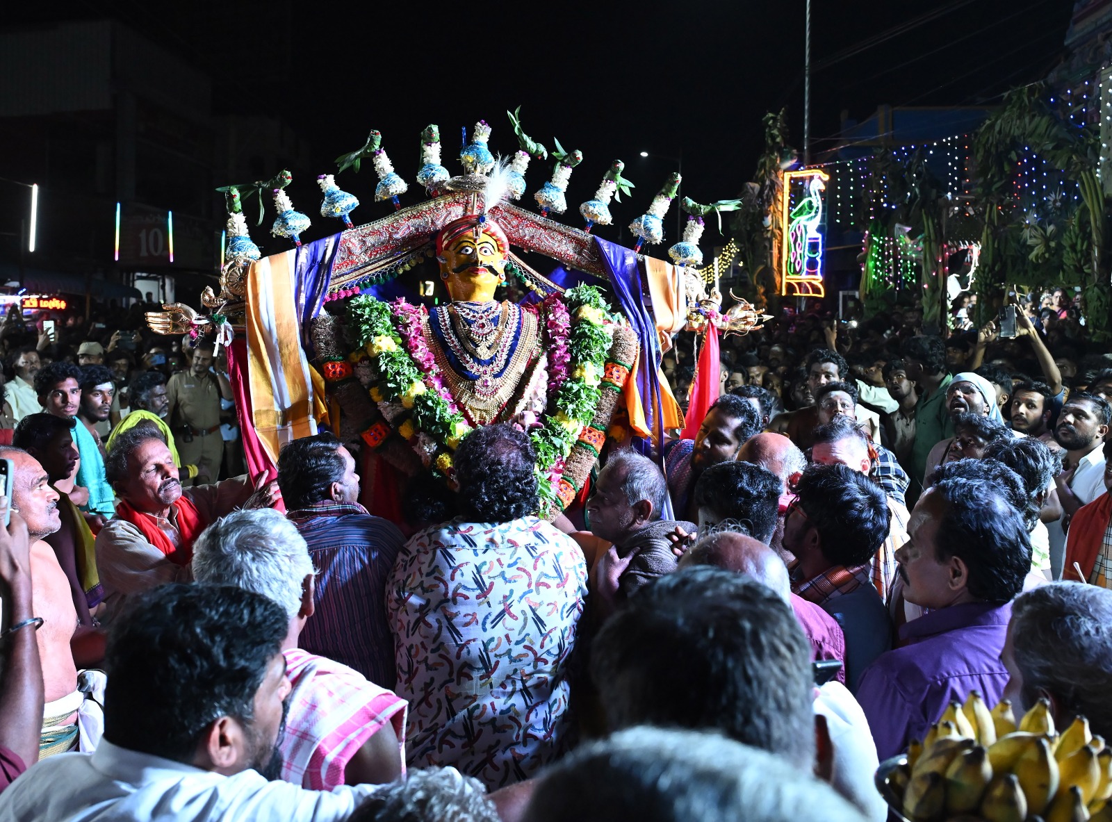 கோவை குறிச்சியில் நடந்த அரவான் திருவிழா