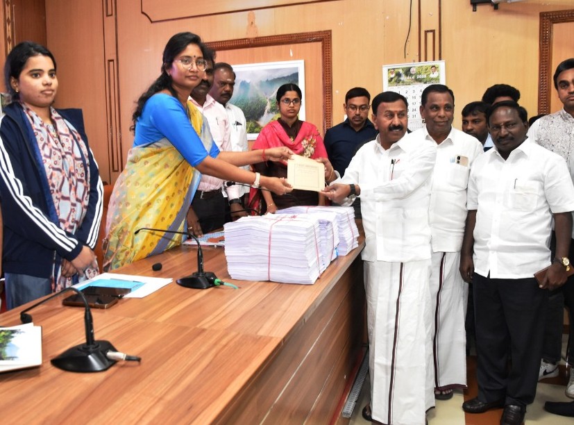 நீலகிரி மாவட்டத்தில், வாக்காளர் பட்டியல் சிறப்பு தீவிர திருத்தம் 2026