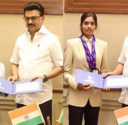 கீர்த்தனாவுக்கு ரூ. 1 கோடி; காசிமாவுக்கு ரூ. 50 லட்சம்;