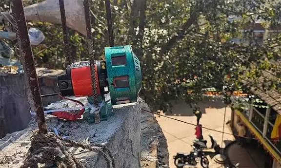 செல்போன், டி.வி.க்கு இரவில் 2 மணி நேரம் தடை: எந்த கிராமத்தில் தெரியுமா?