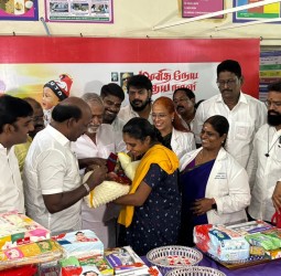 எழும்பூர் மகப்பேறு மருத்துவமனையில் பிறந்த குழந்தைகளுக்கு தங்க மோதிரம்