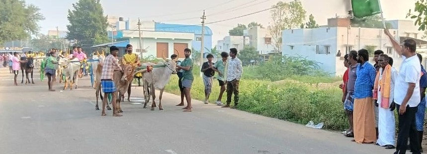 விளாத்திகுளத்தில்நடந்த மாட்டு வண்டி போட்டி