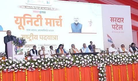 அகண்ட பாரதத்துக்கான வலுவான அடித்தளம் அமைத்தவர் படேல்” - சி.பி.ராதாகிருஷ்ணன்