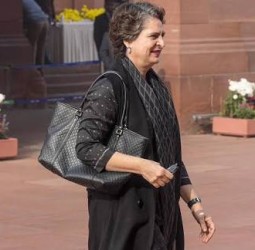 பிரதமர் மோடியை அச்சுறுத்தும் விதமாக காங். மேடையில் யாரும் பேசவில்லை’’ - பிரியங்கா காந்தி