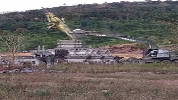 கம்போடியாவில் விஷ்ணு சிலை இடிப்பு: இந்தியா கண்டனம்