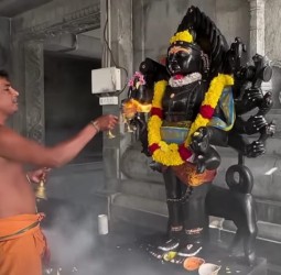 உக்கல் அருள்மிகு மடாவளம் ஸ்ரீ காமாட்சி அம்பாள் கோயிலில் ஸ்ரீ கால பைரவருக்கு சிறப்பு பூஜை: