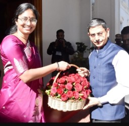 ஊட்டி வந்த கவர்னர் ரவி