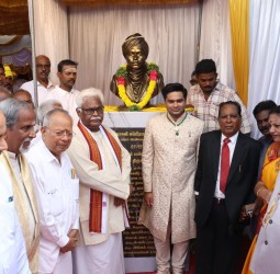 வானவில் பண்பாட்டு மையம் மற்றும் எட்டயபுரம் சமஸ்தானம் சார்பில் 32-ம் ஆண்டு பாரதி திருவிழா